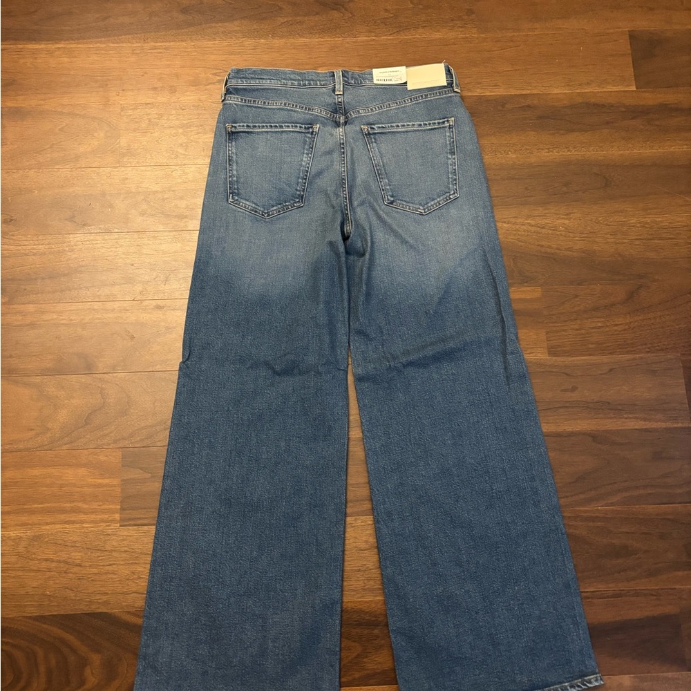 Citizens of Humanity Loli Mid Rise Wide Leg Jean - Picture 5 of 7